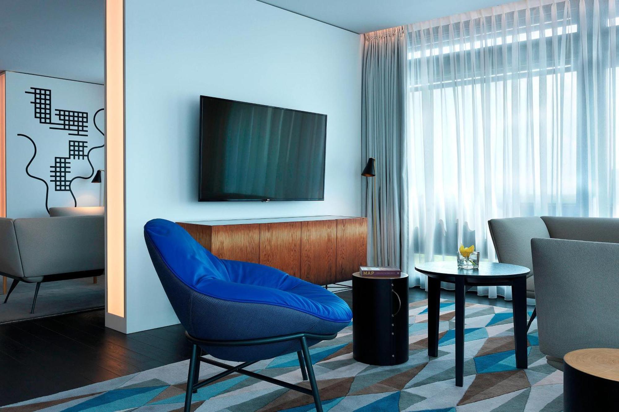 King Executive Suite with Lounge Access,1644467905:JPEG
